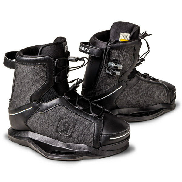 【送料無料】 2024 RONIX パークス Parks Boot ウェイクボード wakeboard ロニックス アウトドア outdoor goods グッズ ビンディング ブーツ スポーツ マリンスポーツ メインフレーム シャーシとオートロック テクノロジーの組み合わせにより、サポート性とレスポンス性が向上し、より広いサイズ範囲対応するクローズトーモデル Ronix開発研究所からリリースされる最もエキサイティングなプロジェクトの 1つである2023年パークスブーツ。3 年以上にわたるエンジニアリング プロジェクトで、より広いサイズ範囲対応するクローズトーモデルを発明しました。非常に快適な履き心地のパークスは、足の形に関係なく、足の周りの開口部が大きく開くので履きやすさを重点においております。メインフレーム シャーシとオートロック テクノロジーの組み合わせにより、サポート性とレスポンス性が向上しました。– フレックス –柔らかい ＜5＞ 硬い– スペック –・パークスバナフェイプロモデル・メインフレームテクノロジー・オートロックテクノロジー・ステージ2インナー・クラシックソール・3D成形タン構造・Jバー踵内蔵モデルサイズUS6-7(24-25cm) / US8(26cm) / US9(27cm) / US10(28cm) / US11(29cm) / US12(34cm)STAFFより一言：メインフレーム採用ブーツ中、最も手頃な価格のクローズドブーツがパークスブーツです。パークスという名に恥じぬ、素晴らしいブーツが新たに誕生しました。※当店では実店舗でも販売しているため、ご注文いただいた商品が在庫切れの場合もありますのであらかじめご了承ください。 2