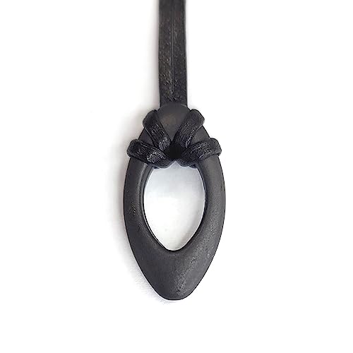 ネックレス・商品サイズ (幅×奥行×高さ) :25mm×12.5mm×3.7mm・内容量:1個説明 丸山アレルギークリニック 丸山修寛医師が開発『人に地球の元気を』が「コリドラネックレス」のコンセプトです。地球は巨大なN極S極の磁石。その磁力(地磁気)によって私たち人類は何億年もの間、生かされてきたと言われています。その地磁気がなかったら人類は存在しなかったかもしれない…。地磁気を「コリドラネックレス」がしっかりとサポートしてくれます。