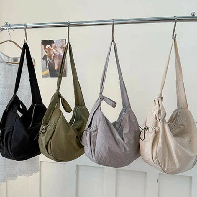 ショルダーバッグ レディース メンズ ナイロンバッグ 超軽量 斜め掛け 肩掛け 大容量 スポーティー サイドポケット 肩掛けバッグ カジュアル シンプル おしゃれ 軽量 軽い 大きめ 仕事 軽量 プレゼント 全9色 シンプル トート 通学 通勤 旅行 ギフト