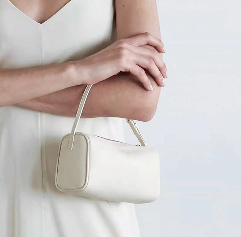 即納 本革 ボストンバッグ ショルダーバッグ レディース 斜めがけ 大人 軽量 ミニボストン 2way 小さめ 手提げバッグ 軽量 ミニバッグ ハンドバッグ 小さ 通勤仕事 コンパクト 大人可愛い 高見え ビジネス オフィス 柔らかシンプル