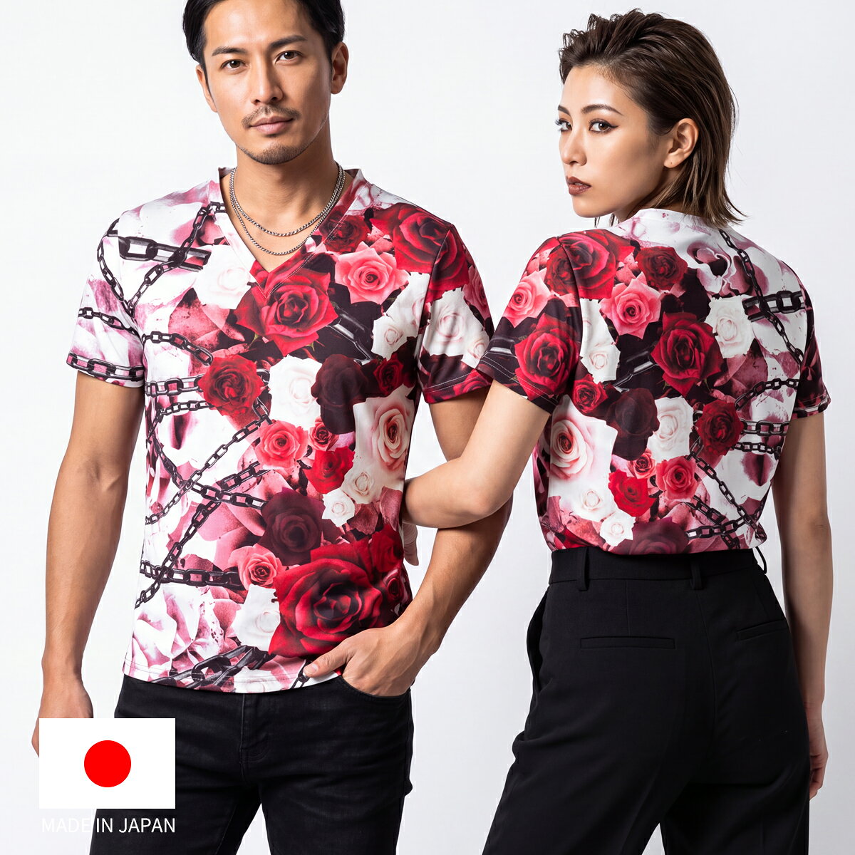 　　　　　　　　　　　　　　　　別カラーブラックブルー■Performance Art Wearシリーズストレスフリーコンフォートシステム、高機能ストレッチ素材を使用。編み目ループの方向性を自在にコントロールする、旭化成せんい独自のダイアモンド構造組織によりパフォーマンスを的確にサポート。少ない力で縦にも横にも自在に伸び、優れた回復性で体の大きな動きにも安定した着圧をキープする高次元ファブリック。運動時にはもちろん、普段使いまで快適に着られる高機能素材です。美しさと無骨さを、ひとつのグラフィックに。咲き誇る薔薇と、無機質なチェーン。相反するような二つのモチーフを大胆に組み合わせ、存在感のある一枚に仕上げました。繊細な花びらの表情と、無骨なチェーンのラインが重なり合うことで、甘すぎない、少しエッジの効いた雰囲気を演出。カラーは、シックなブラック、深みのあるレッド、鮮やかなブルーの3色展開。一枚でスタイリングの主役になるデザインながら、デニムやカーゴパンツなど、シンプルなボトムとも相性よく着こなせます。プリント、裁断、縫製はすべて日本国内で実施。大量生産ではなく、一着ずつ丁寧に　仕上げています。ポリエステル86％ポリウレタン14％■サイズ　　　 S　 M　 L　 XL着丈　63　65　67　69身幅　45　47.5　50　52.5肩幅　40　42　44　46袖丈　19.5　20.5　21.5　22.5▼サイズ選びのコツ普段着用されているTシャツを測って頂き、それに近いサイズをお選びいただく方法がオススメです。▼注意事項ご覧頂いている環境によって、実物の色と若干異なる場合がございます。MADE IN JAPAN