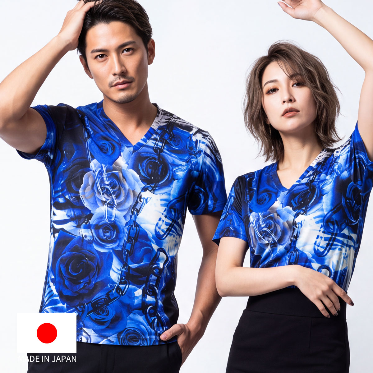 　　　　　　　　　　　　　　　　別カラーブラックレッド■Performance Art Wearシリーズストレスフリーコンフォートシステム、高機能ストレッチ素材を使用。編み目ループの方向性を自在にコントロールする、旭化成せんい独自のダイアモンド構造組織によりパフォーマンスを的確にサポート。少ない力で縦にも横にも自在に伸び、優れた回復性で体の大きな動きにも安定した着圧をキープする高次元ファブリック。運動時にはもちろん、普段使いまで快適に着られる高機能素材です。大胆に描いたバラに、無骨なチェーンのグラフィック。鮮やかなレッド、深いブルー、モノトーンの3カラーで、自然の美しさと都会的なエッジを一枚に落とし込みましたプリント、裁断、縫製はすべて日本国内で実施。大量生産ではなく、一着ずつ丁寧に　仕上げています。ポリエステル86％ポリウレタン14％■サイズ　　　 S　 M　 L　 XL着丈　63　65　67　69身幅　45　47.5　50　52.5肩幅　40　42　44　46袖丈　19.5　20.5　21.5　22.5▼サイズ選びのコツ普段着用されているTシャツを測って頂き、それに近いサイズをお選びいただく方法がオススメです。▼注意事項ご覧頂いている環境によって、実物の色と若干異なる場合がございます。MADE IN JAPAN