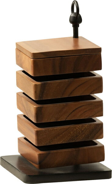 ●天然木の質感とシルエットが特徴的な小物入れ。 ●収納力とデザイン性を兼ね備えた仕上がりで空間を引き立てます。 ●1本のスチールに取り付けられた5個の収納ケースが幾何学的に動く、デザイン性溢れる卓上ケース。 ●書斎やリビング、玄関回りのヴィ...