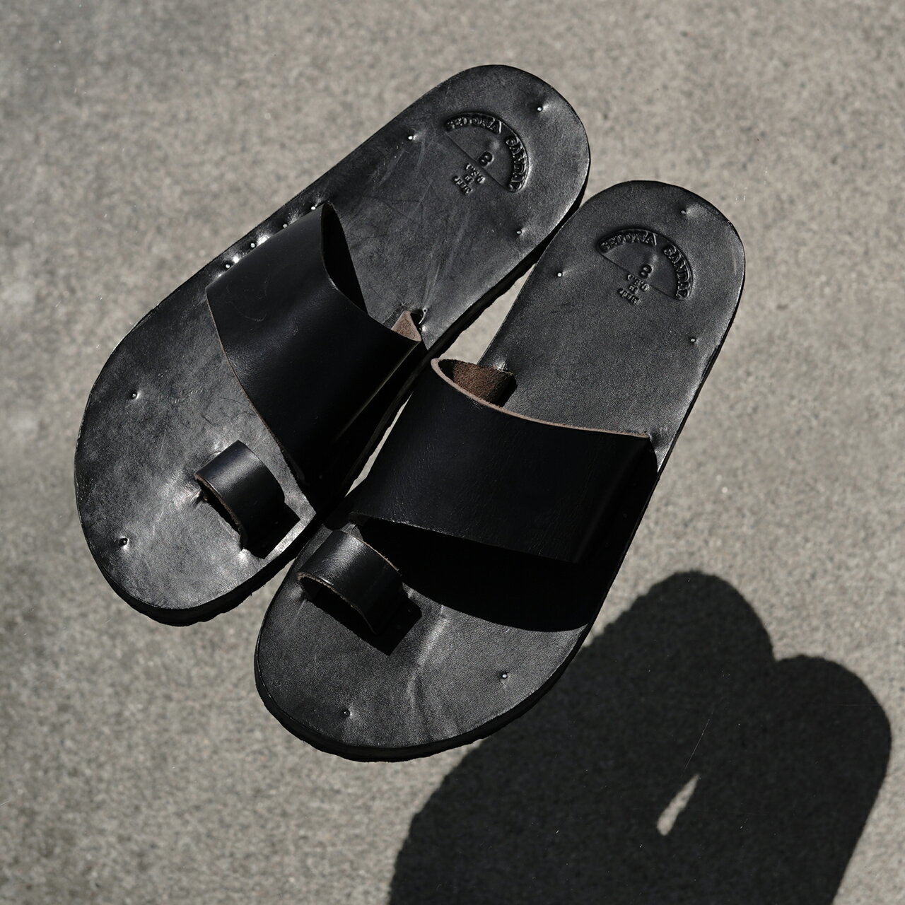 セドナサンダル SEDONA SANDAL ラグナ LAGUNA クロムエクセルレザー トングサンダ ...