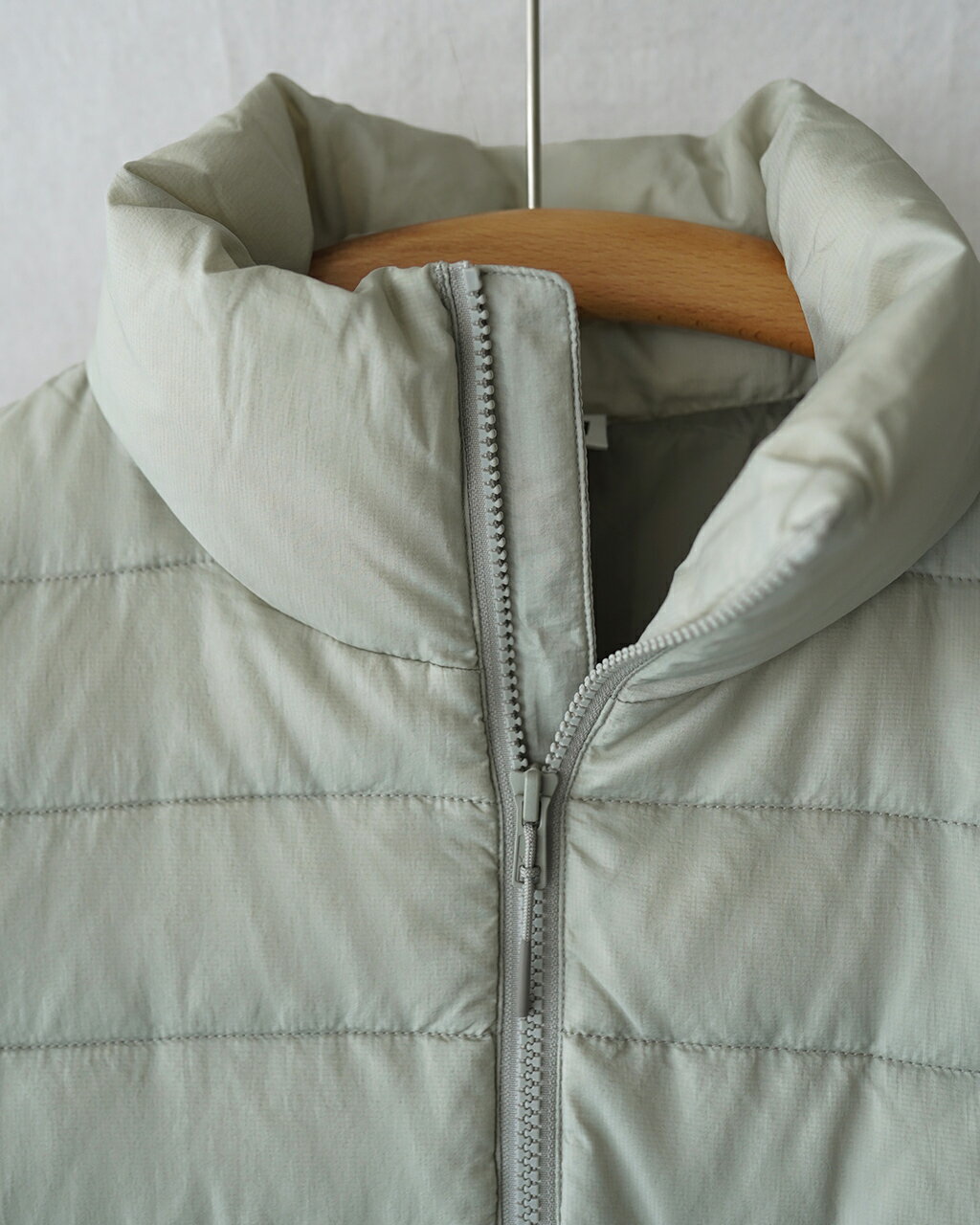 エスアイ ES.1 ミドルダウンベスト メンズ Middle Down Vest 800FLP キルト ホワイトダックダウン 保温性 軽量 D007 軽量 保温性 撥水 リップストップ 立体シルエット ジレ レイヤード 中間着 保温着 ミドラー 1026