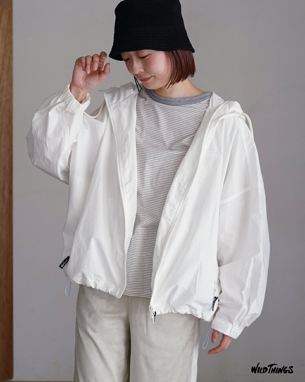 【SALE！20 OFF】ワイルドシングス WILD THINGS ルーラル フードジャケット ショート丈 ベンチレーション タイプライター素材 軽アウター ライトアウター レディース ホワイト ブラウン ブラック ブルー RURAL HOOD JACKET WTL261-01-Q1 spsale