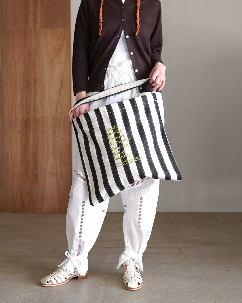 ビージ beej ストライプ ワンショルダーバッグ レディース stripe fabric OSbag 26...
