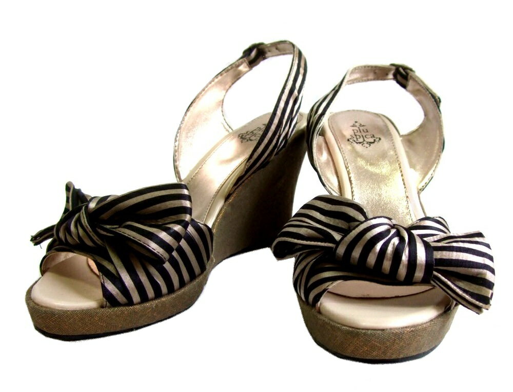 【未使用】 Pluspica 「25.0」 Satin wedge-