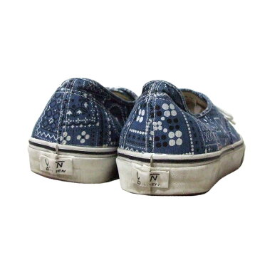 VANS ヴァンズ 「USA12」 スカーフ柄デッキスニーカー (ブルー シューズ 靴 バンズ) 107581 【中古】