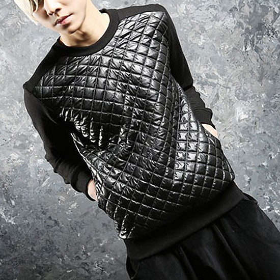 注目ブランド ロングtシャツ メンズ 長袖 Tシャツ メンズファッション インポート 変形 Pu レザー キルティング 切替 カットソー トップス ロック 送料無料 春 新作 お兄系 ホスト V系 ビジュアル系 モード系 ストリート系 ファッション 衣装 ブラック 黒 30 Off