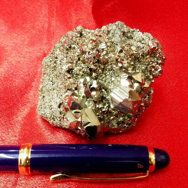  最高品質 ペルー産 パイライト原石クラスター（重さ 209g 高さ約5.5cm ...