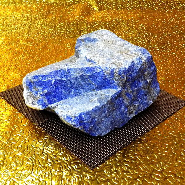【非研磨】 ラピスラズリ原石（重さ395g 横幅9.5cm 高さ4.5cm 奥行9.5cm 完全天然石 無着色）＜非研磨＞の採掘したままの姿です。※写真現品をお届け