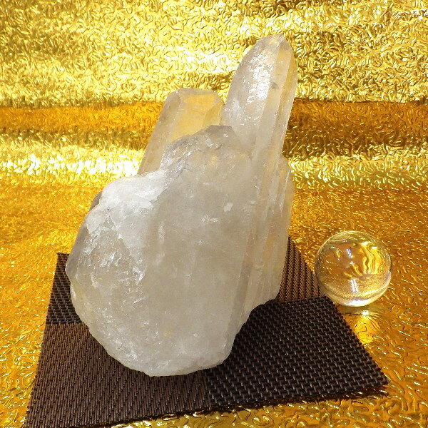 【プレミアクラス】水晶原石クラスター 中型サイズ（重さ466g 高さ約9cm 横幅約11cm 奥行約6cm ブラジル産【台座なし】完全天然石 写真現品販売）