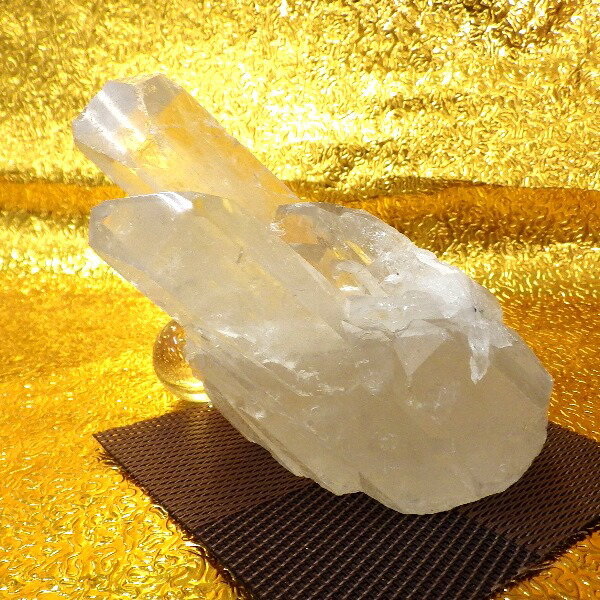 【プレミアクラス】水晶原石クラスター 中型サイズ（重さ466g 高さ約9cm 横幅約11cm 奥行約6cm ブラジル産【台座なし】完全天然石 写真現品販売）