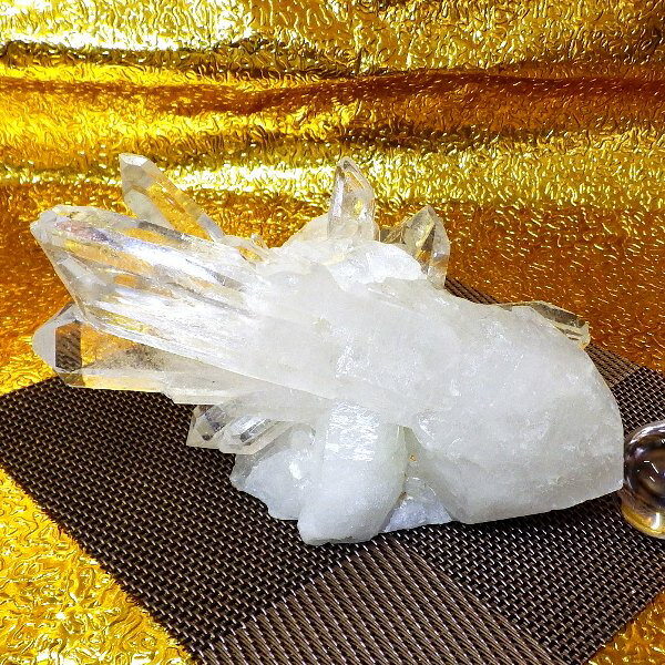  プレミアクラス 水晶原石クラスター 大型サイズ（重さ517g 高さ約7cm ...