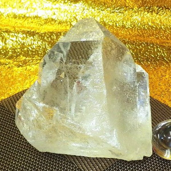 【プレミアクラス】水晶原石クラスター 大型サイズ（重さ528g 高さ約7.7cm 横幅約8.5cm 奥行約7.7cm ブラジル産）完全天然石　写真現品販売