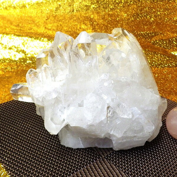 【プレミアクラス】水晶原石クラスター 大型サイズ（重さ551g 高さ約7cm 横幅約11cm 奥行約8cm ブラジル産）完全天然石　写真現品販売