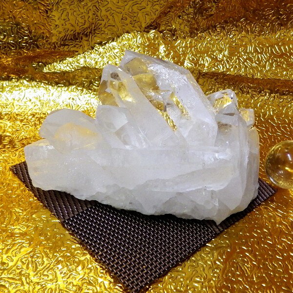  プレミアクラス 水晶原石クラスター 中型サイズ（重さ466g 高さ約6.8cm...