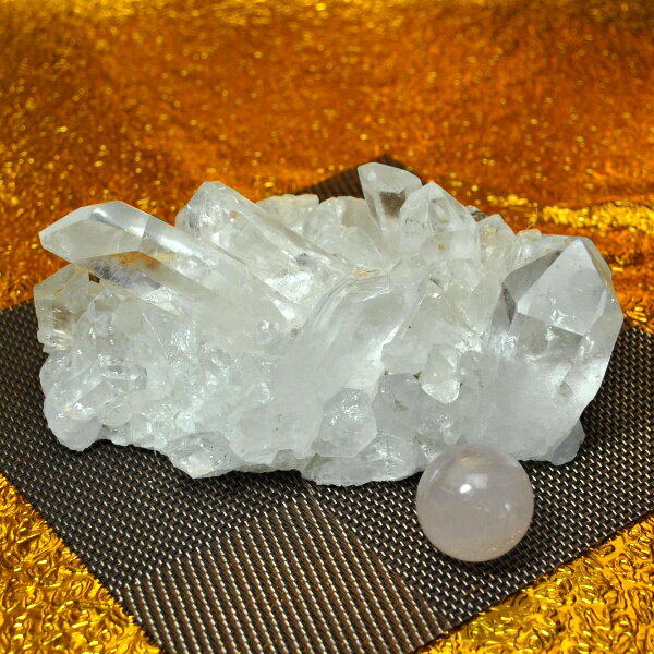  プレミアクラス 水晶原石クラスター 大型サイズ（重さ574g 高さ約4.5cm...