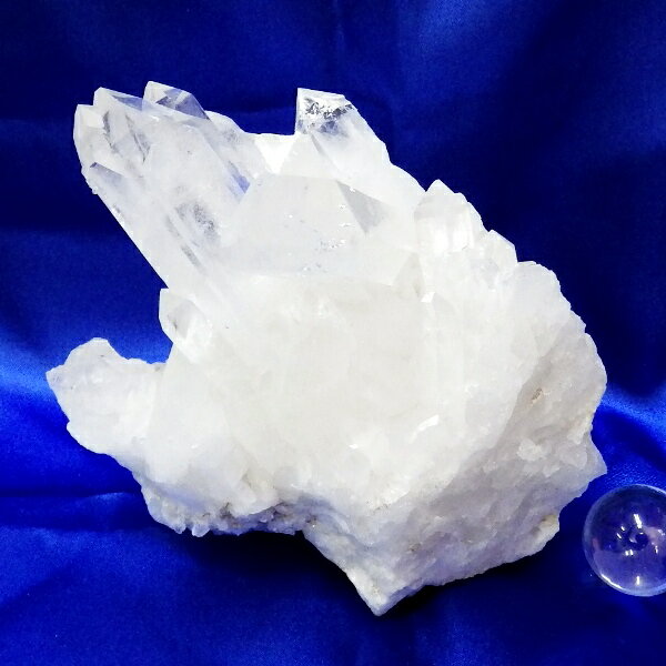  Bクラス 水晶原石クラスター 特大サイズ（重さ1239g 高さ約11cm 横幅約...