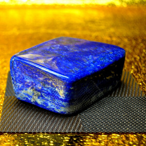 【最高品質】 ラピスラズリ原石（重さ398g 横幅9cm 高さ2.5cm 奥行6cm 完全天然石 無着色）※写真現品をお届け