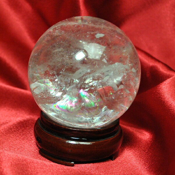 【ブラジル産水晶球】完全天然本水晶玉（自然なクラック入り）重さ364g 直径約65mm ◆写真現品販売　置物用木製台座付き
