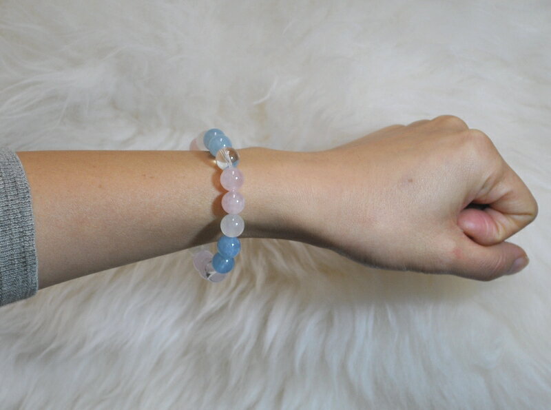 【遠距離恋愛や復縁を応援】 アクアマリン&ロイヤルブルームーンストーン&ローズクォーツ&透明本水晶ブレスレット（ALL10mm玉タイプ)＜返品・交換可＞無料サイズ変更保証付き