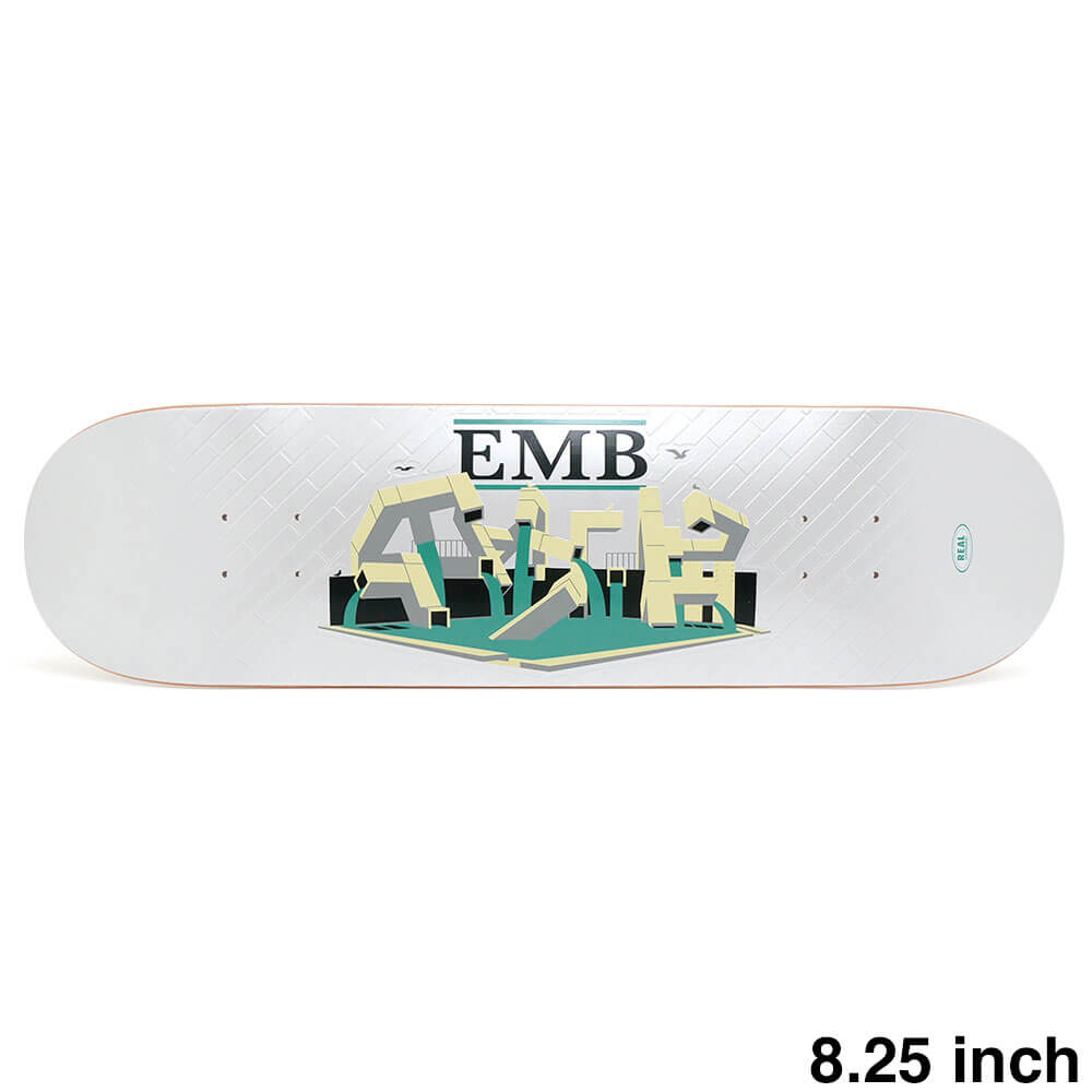 【REAL / DECK】 サンフランシスコ発信のスケボー・スケートボードの老舗デッキブランド、REAL（リアル）。 長さ：81.7cm　/　幅：21.0cm ノーズ：18.1cm　/　テール：17.5cm ウィールベース：36.0cm コンケーブ：中　/　キック：中 ※ステインカラー（木目）の色合いはそれぞれ異なります。ご了承の上、ご注文下さい。 デッキをご購入の際、当店オリジナルのデッキテープがサービスとなります。 その他のデッキテープをご希望の方は、別途ご注文下さい。 *デッキテープを貼ってご注文の場合、返品/交換/キャンセルの対象外となります。 （コンプリートセットをご希望の方） スケートボードを完成させる為には【デッキ、トラック、ウィール】の3点が必要となります。 気軽にスケートボードを始めて頂く為に、足回りのセットをご用意しております。 こちらも是非ご覧になって下さい。 【トラック＆ウィールセット】はこちら *商品によって多少の誤差がある事をご了承下さい。 *当店舗に掲載の写真・文章の無断転載を禁じます。