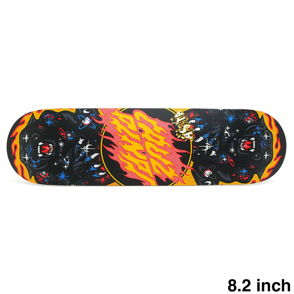 【SANTA CRUZ / DECK】 スケボー・スケートボードの老舗デッキブランド、SANTA CRUZ（サンタクルーズ）。 長さ：80.3cm　/　幅：21.0cm ノーズ：17.9cm　/　テール：17.9cm ウィールベース：35.1cm コンケーブ：中　/　キック：強 ※ステインカラー（木目）の色合いはそれぞれ異なります。ご了承の上、ご注文下さい。 デッキをご購入の際、当店オリジナルのデッキテープがサービスとなります。 その他のデッキテープをご希望の方は、別途ご注文下さい。 *デッキテープを貼ってご注文の場合、返品/交換/キャンセルの対象外となります。 （コンプリートセットをご希望の方） スケートボードを完成させる為には【デッキ、トラック、ウィール】の3点が必要となります。 気軽にスケートボードを始めて頂く為に、足回りのセットをご用意しております。 こちらも是非ご覧になって下さい。 【トラック＆ウィールセット】はこちら *商品によって多少の誤差がある事をご了承下さい。 *当店舗に掲載の写真・文章の無断転載を禁じます。