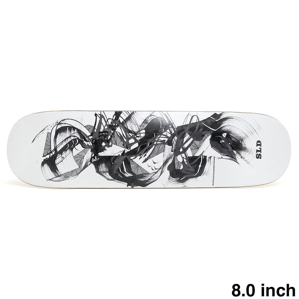 【SLD / DECK】 スケボー・スケートボードのドメスティックデッキブランド、SLD（エスエルディー）。 長さ：80.2cm　/　幅：20.4cm ノーズ：18.1cm　/　テール：17.1cm ウィールベース：35.1cm コンケーブ：中　/　キック：中 ※ステインカラー（木目）の色合いはそれぞれ異なります。ご了承の上、ご注文下さい。 デッキをご購入の際、当店オリジナルのデッキテープがサービスとなります。 その他のデッキテープをご希望の方は、別途ご注文下さい。 *デッキテープを貼ってご注文の場合、返品/交換/キャンセルの対象外となります。 （コンプリートセットをご希望の方） スケートボードを完成させる為には【デッキ、トラック、ウィール】の3点が必要となります。 気軽にスケートボードを始めて頂く為に、足回りのセットをご用意しております。 こちらも是非ご覧になって下さい。 【トラック＆ウィールセット】はこちら *商品によって多少の誤差がある事をご了承下さい。 *当店舗に掲載の写真・文章の無断転載を禁じます。