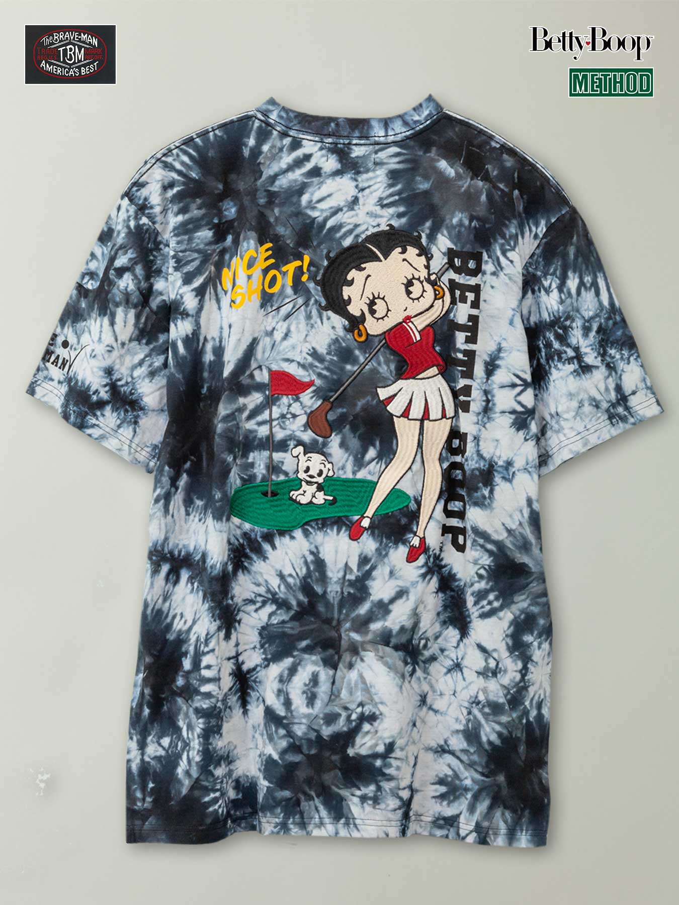 ＜送料無料＞【The BRAVE-MAN×BETTY BOOP】“ベティ：ゴルフ” 刺繍入り Tシャツ 〔別注〕 ｜ ティーシャツ 半袖 通販 メンズ レディース ユニセックス 春 春服 夏 夏服 グレー 黒 ブラック タイダイ S M L XL LL 2L XXL 3L XXXL 4L 大きいサイズ バイカー 流儀圧搾 METHOD