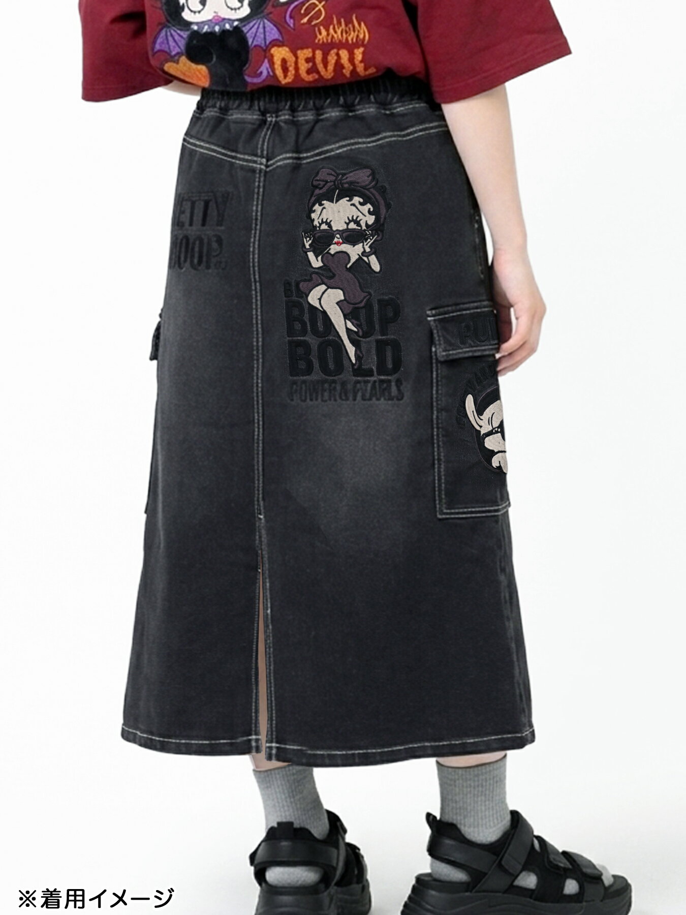 【BETTY BOOP】“ベティ＆パジー”総刺繍デニムスカート ｜ ロンスカ フレア デニムスカート 通販 女性 レディース オールシーズン 黒 ブラック M L XL LL 2L 人気 バンソン ブランド 流儀圧搾 METHOD