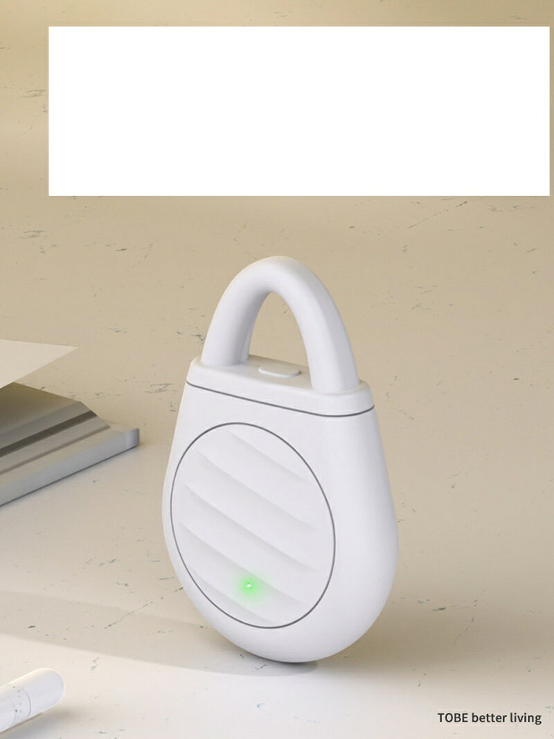品番：chongle01 カラー： イエロー ホワイト ブラック 【製品仕様】 材質：ABS 周波数：34 HZ-70 KHZ&nbsp; 充電：Type-C （ケーブルついておりません） 5 V/1 A&nbsp; 主な対象害虫：ハエ、蛾、蚊、アリ、クモ、ダニ、ノミ、寄生虫等 軽量でコンパクトな本製品は、持ち運びが容易です。無料で付属するストラップを使用すれば、どこへでも簡単に持ち運べます。キャンプや旅行、野外活動など、さまざまなシーンで活躍します。 最新のType-C充電端子を採用しており、多くの充電器との互換性があります。迅速かつ簡単に充電が可能です。 環境やニーズに合わせて、屋外、屋内、静音モードの3つの超音波モードを自由に切り替えることができます。操作は非常に簡単で、一つのボタンで全ての操作が完了します。自然の中や家庭内でも快適に使用でき、さまざまな状況に適応します。