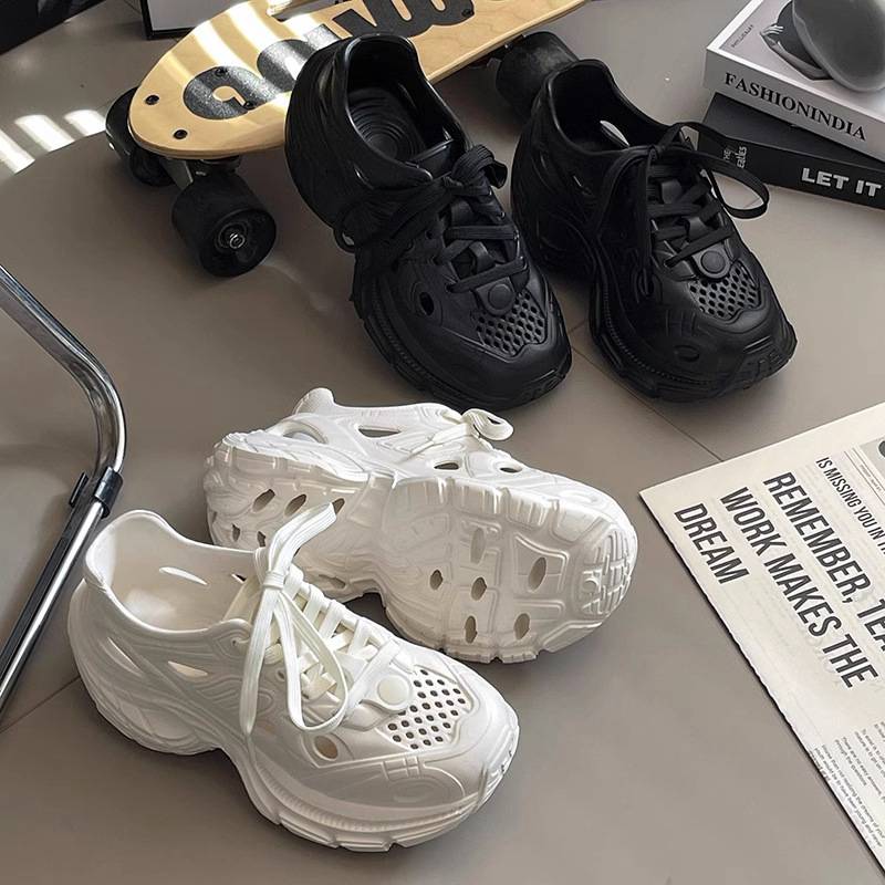 Rakuten - サンダル レディース 厚底 クロッグサンダル スニーカー EVA 夏 おしゃれ シンプル 厚底サンダル 雨の日 梅雨対策 スニーカーサンダル ビーチ アウトドア シャワーサンダル 軽量 滑りにくい 履きやすい