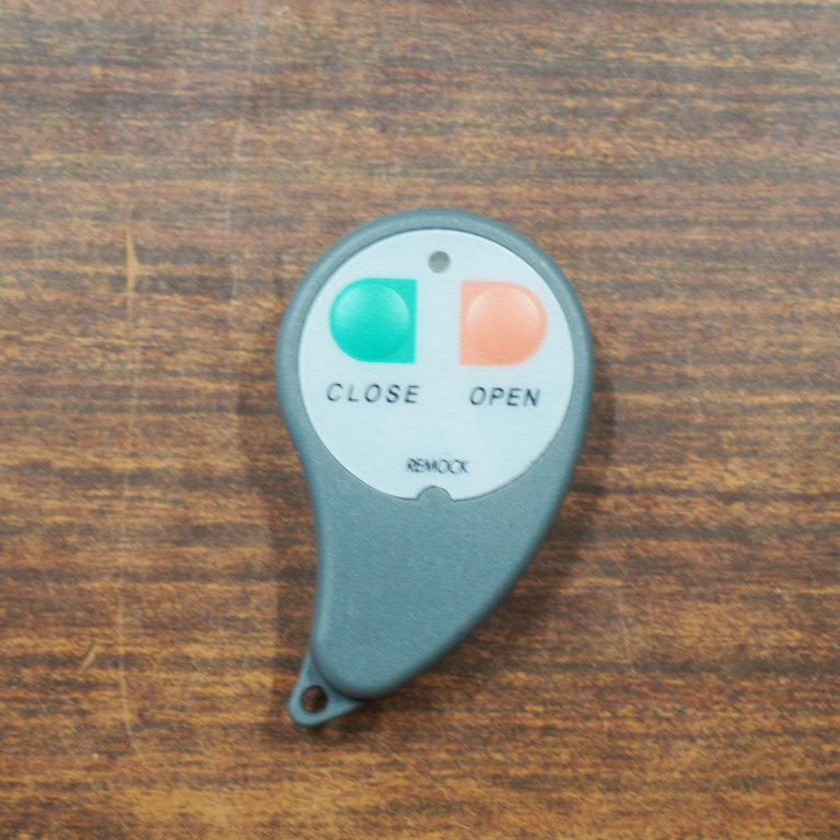 リモック　鍵穴のないリモコンドアロック用リモコン　防犯革命