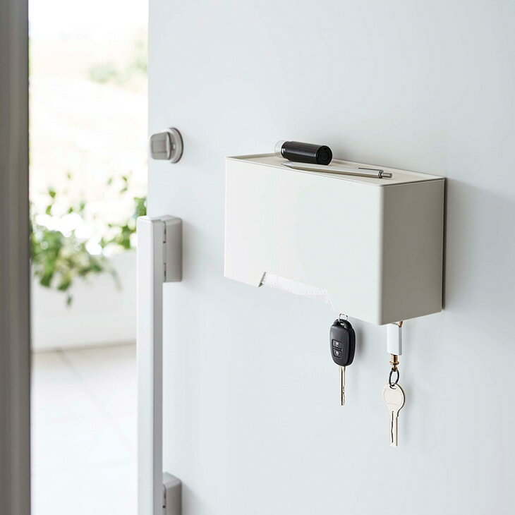 tower タワー マグネット立体マスクホルダー (ホワイト) THYZ23AW■ 山崎実業※メーカー直送品【仕入れ商品のためクーポン対象外】