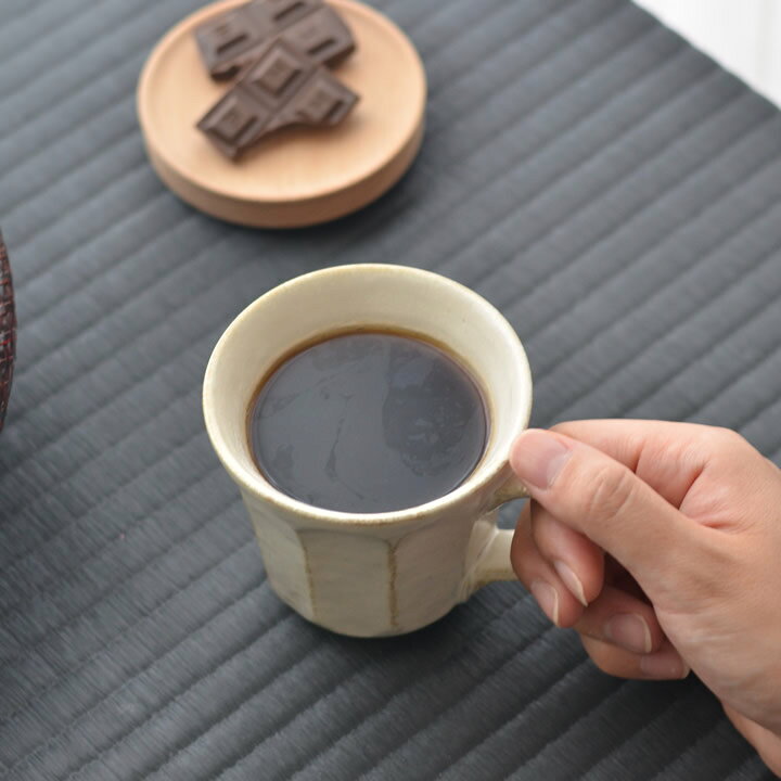 100円OFFクーポン リンカ マグ 白練 黒練 カネコ小兵 クッチーナホーム マグカップ 大きい 和食器 コーヒーカップ モダン 磁器 美濃焼 和風 陶器 日本製 国産 和食器 和モダン おしゃれ かわいい ギフト プレゼント cucina-home-10000238 暮らしを楽しむ クッチーナ ホーム サンプル画像3