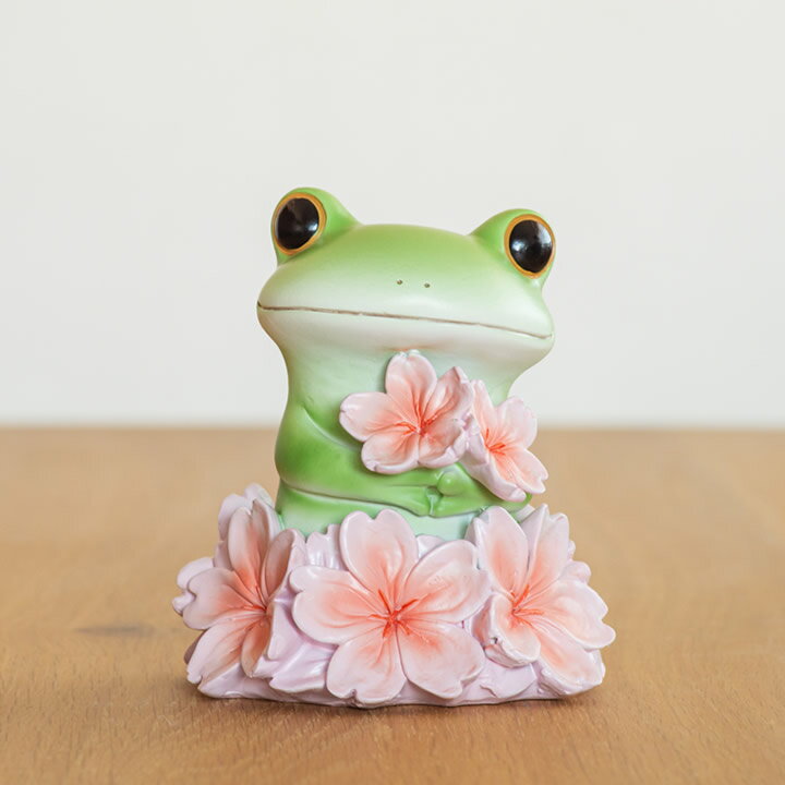 カエル 置物 桜に囲まれるカエル Copeau コポー 【 クッチーナホーム 】 カエル 置き物 カエル グッズ 雑貨 コポタロウ 桜 座る さくら 花 ピンク インテリア おしゃれ かわいい リビング ギフト 贈り物 プレゼント 癒し フィギュアのサムネイル