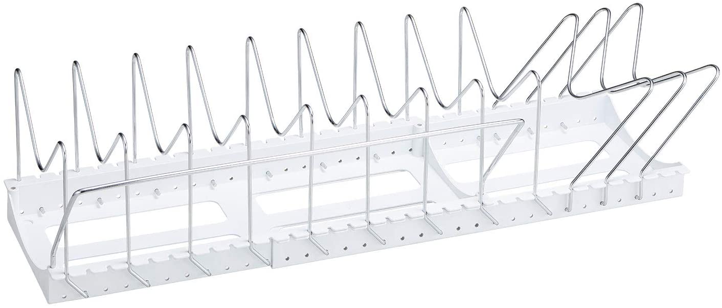 フライパン・鍋・ふたスタンド ワイド PFN-NL WH ホワイト ●きちんと片付く、料理もはかどる 【 大きなフライパンも収納可能 】M型ワイヤーを垂直と斜めの2パターンで取り付けることで、大きなフライパンも収納可能に！フライパン・鍋・ふたスタンド2WAYタイプです。 【 調節が可能 】M型ワイヤーは2cmピッチで調節することが出来ます。M字ワイヤーのピッチを調節することで、深い鍋も収納可能になります。斜めに収納できるので、浅い引き出しにも収納できます。 【 楽に取り出せる 】ハンドルガード付なので、フライパンが楽に取り出せます。 【 ズレを防ぐ 】引き出し開閉時のズレを防ぐすべり止め付きです。 カラーホワイト サイズ(約)幅45.2?87.2×奥行き26.2×高さ17.4cm 重量約）1.3kg 材質固定・可動プレート：PET樹脂M型ワイヤー・ハンドルガード：スチール(クロムメッキ)すべり止め：ポリウレタン 関連キーワード： キッチン用品 収納ラック 収納ストッカー シンク下収納 キッチン収納用品 キッチン整理用品 用品 整理整頓 キッチン収納 台所下収納 台所用品 おしゃれ 便利 シンプル
