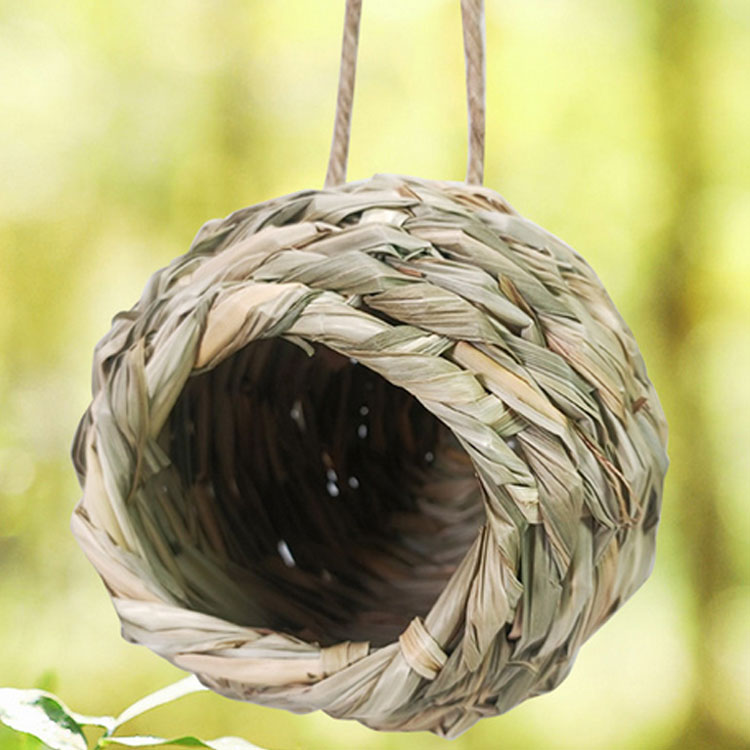 KOKOBOの鳥の巣 鳥の巣箱 鳥小屋 球形 鳥用品 隠れ家 バードハウス 吊り下げ 手作り エコバードケージ ガーデニング ガーデンデコレーション 取り付け簡単 小動物用 寝床 遊び場 オウム用 ハムスター 送料無料｜アングル2