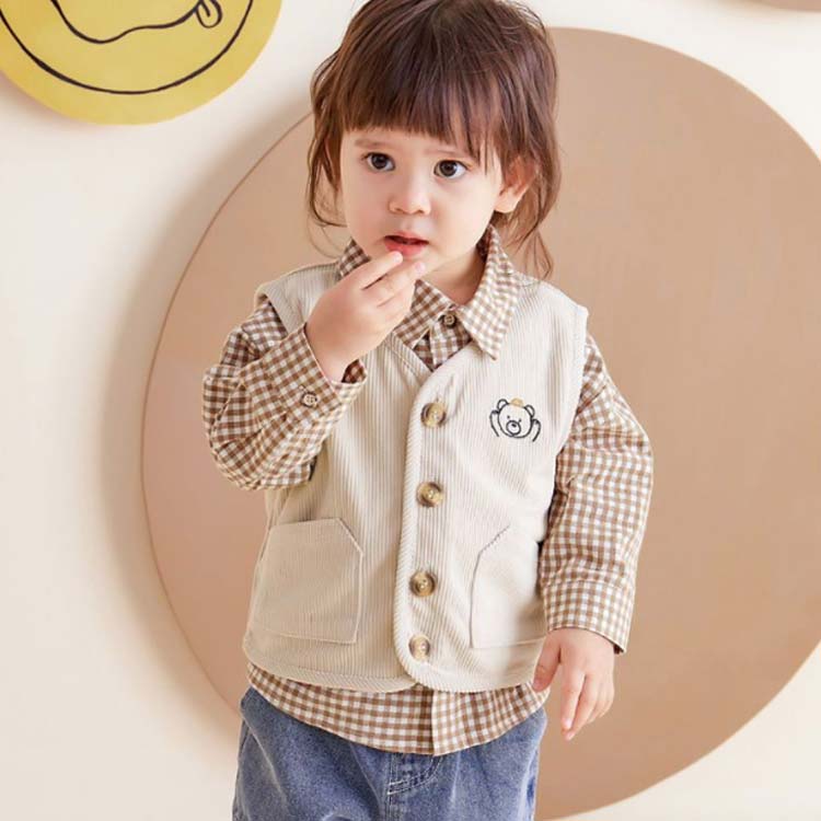 送料無料 デニムベスト キッズ 女の子 男の子 コーデュロイ ベスト デニム 前開き 重ね着 子供服 トップス ノースリーブ アウター ジャケット おしゃれ 無地 シンプル 女児 男児 ゆったり 動きやすい ブルー ベージュ