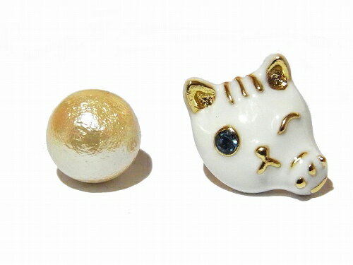 ネコ ピアス 猫 ★ メール便送料無料 ★『 ウインクキャットミルキー 』 KAZA カザ アクセサリー ジュエリー パール かわいい アニマル 動物 個性的 ブランド モチーフ レディース 誕生日 プレゼント 女性 雑貨 おしゃれ ユニーク 可愛い メルヘン お祝い 春物 イヤリング