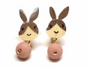 ルチカ イヤリング ★ メール便送料無料 ★『 Lapin (カラー：ピンク×ベージュ)』 カワイイ アクセサリー 個性的 かわいい おもしろ 十五夜 ムーン ルナ 兎 うさぎ ラビット ジュエリー 可愛い 誕生日 プレゼント 雑貨 レディース 動物 アニマル luccica 女子 女性