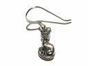 『 ネコ ピアス (フック)』(片耳) PASSIONE パッショーネ シルバー 925 アクセサリー 猫 キャット アニマル 動物 猫好き おもしろ 楽しい ...