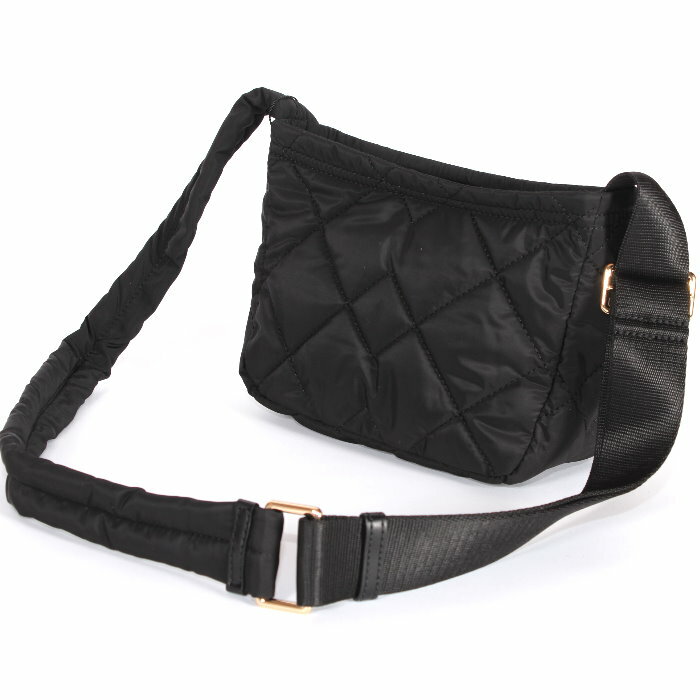 マークジェイコブス MARC JACOBS キルティング ナイロン ショルダーバッグ ブラック H107M06SP21 001 クロスボディ 斜め掛け レディース ユニセックス 通勤通学 売れ筋