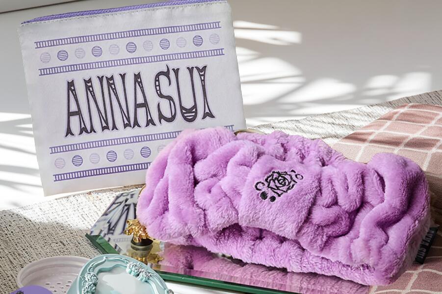 【限定】ANNA　SUI　アナ スイ　ヘアバンド ポーチセット ヘッドバンド コスメ化粧ビューティギフト レディースユニセックス バスタイム