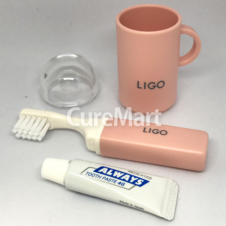 キュアマートのLIGO ミニコップ付 ハミガキセット ピンク LG500P +歯みがき粉4g 池本刷子工業 携帯用 歯磨きセット 歯みがき セット トラベルセット コンパクト 歯ブラシ オーラルケア 池本 歯ブラシ｜アングル3