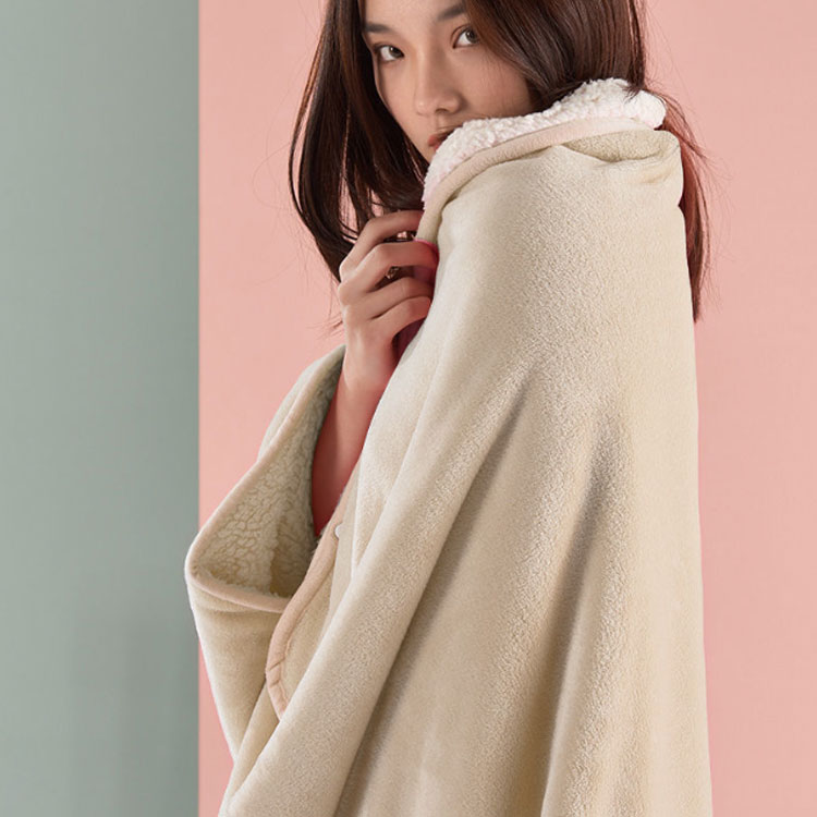 ボタン付 厚手 ボア 掛け毛布 ブランケット 冬 ひざ掛け 毛布 毛布 秋 ブランケット ポンチョ シングル 寝具 暖かい あったか 洗える ボアフリース 大判 リバーシブル フランネル 丸洗い テレワーク 寒さ対策 無地 レディース メンズ 着る毛布 curios-1989-10006017 CURIOS サンプル画像3