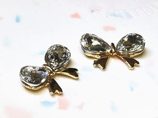 合金リボン　ゴールドカラー/アクリルストーン　1個