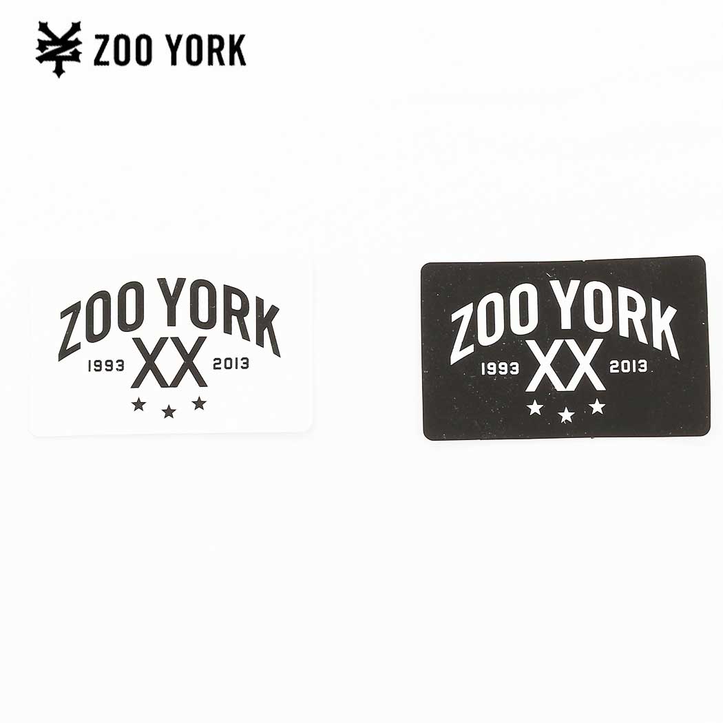 ブランドZOO YORK ズーヨーク 商品名1993XX2013 サイズタテ×ヨコ 約5cm×7.5cm 商品情報Zoo Yorkのステッカーです。 ブランド概要急速に変化するニューヨーカーたち、ラフなヒップホップやグラフィティシーンなどからクリエイティブなインスピレーション得る「ZOOYORK SKATEBOARDS」。スタイリッシュで絶大な影響力を持つライダーが多数在籍するニューヨーク発のブランド。世界中の人々から注目を集める大都市ニューヨークシティなどのフォトシリーズやブランドネームがプリントされたフォトインセンティブなどロングセラーの定番商品となっております。スケボー スケート デッキ スケートボード ZOO YORK ズーヨーク 1993XX2013 ニューヨーク ステッカー 東海岸 オシャレ ブランド 関連商品はこちらスケートボード スケボー スケート コン...7,800円カットバック オリジナル スケボー スケ...13,600円スケートボード スケボー コンプリート ...15,000円スケボー スケートボード トラック 139 ...8,600円スケートボード スケボー コンプリート ...12,000円スケボー デビュー 小学生向け スケート...12,000円※6/24入荷後順次発送予定 サーフスケー...10,000円即納サーフスケート カーバー ブレオ C5...36,000円スケボー スケートボード コンプリート ...22,000円